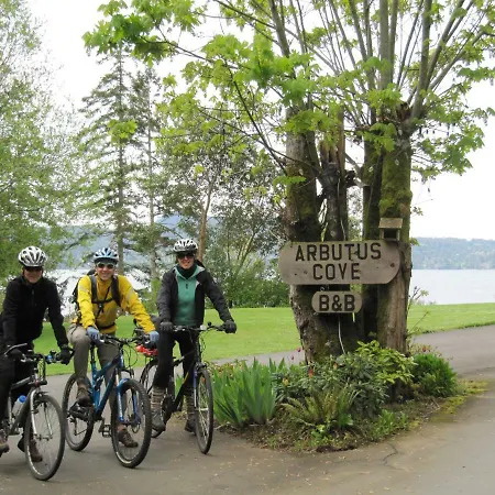Arbutus Cove Guesthouse-2